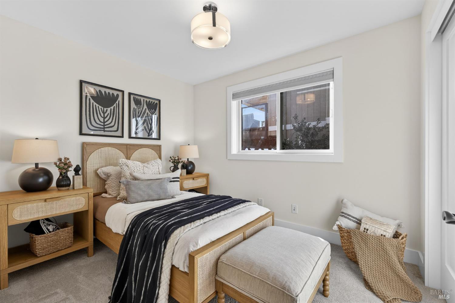 Detail Gallery Image 46 of 76 For 60 Marina Court Dr, San Rafael,  CA 94901 - 4 Beds | 3 Baths