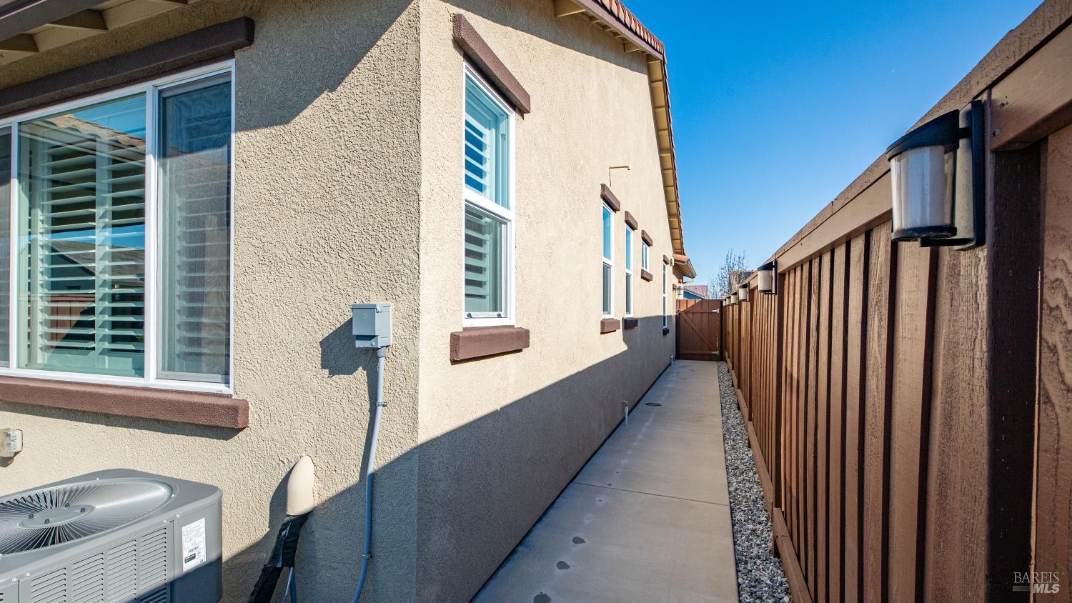Detail Gallery Image 32 of 59 For 2395 Front Porch Ln, Rio Vista,  CA 94571 - 2 Beds | 2 Baths