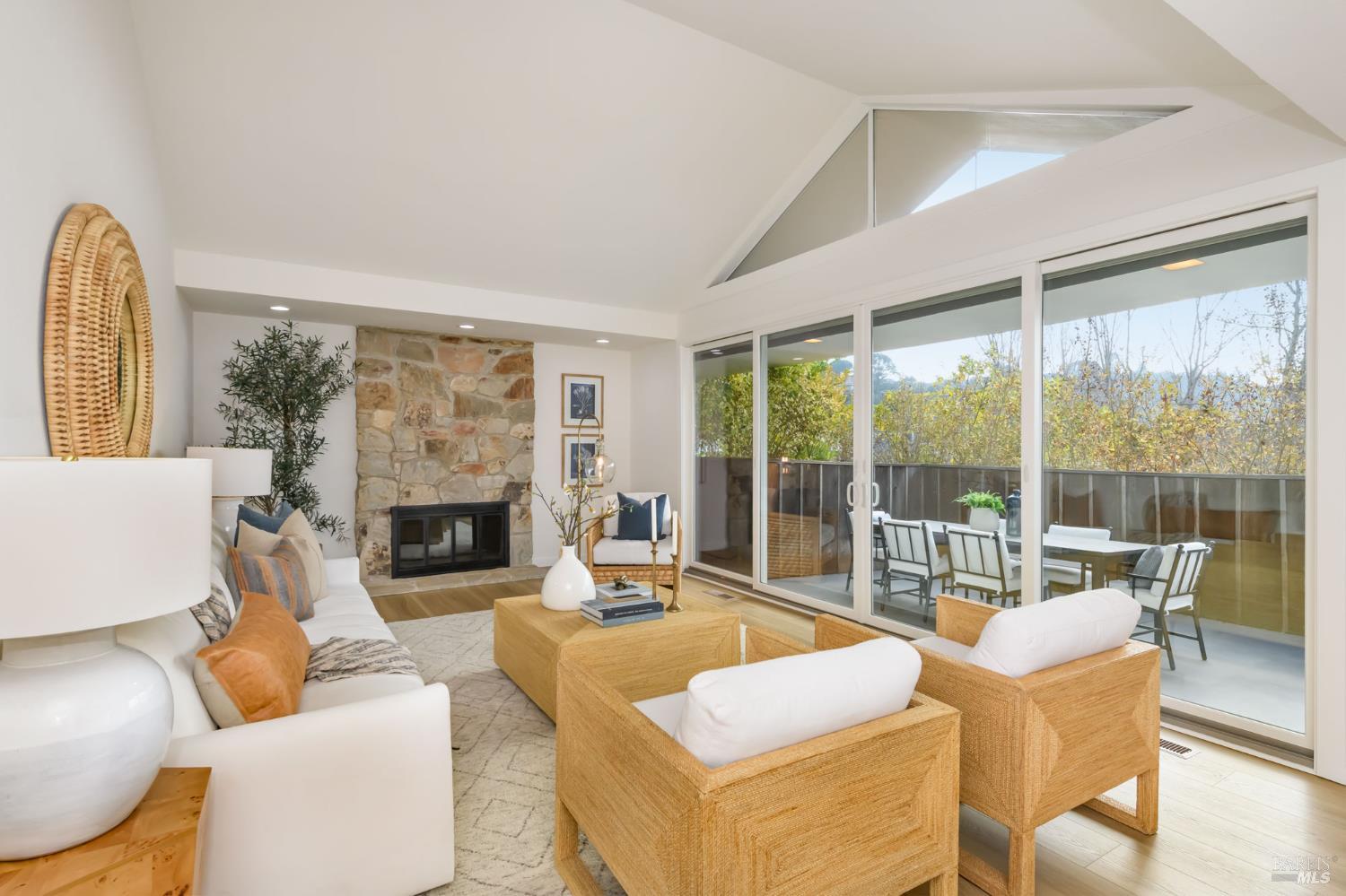 Front Image Thumbnail for BA326005837