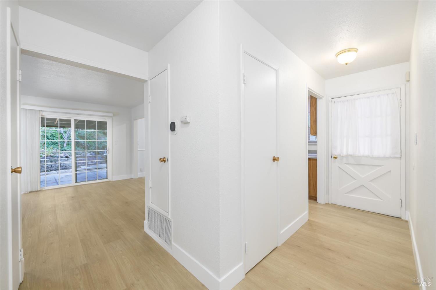 Detail Gallery Image 4 of 26 For 171 San Luis Ct, Vacaville,  CA 95688 - 3 Beds | 1 Baths