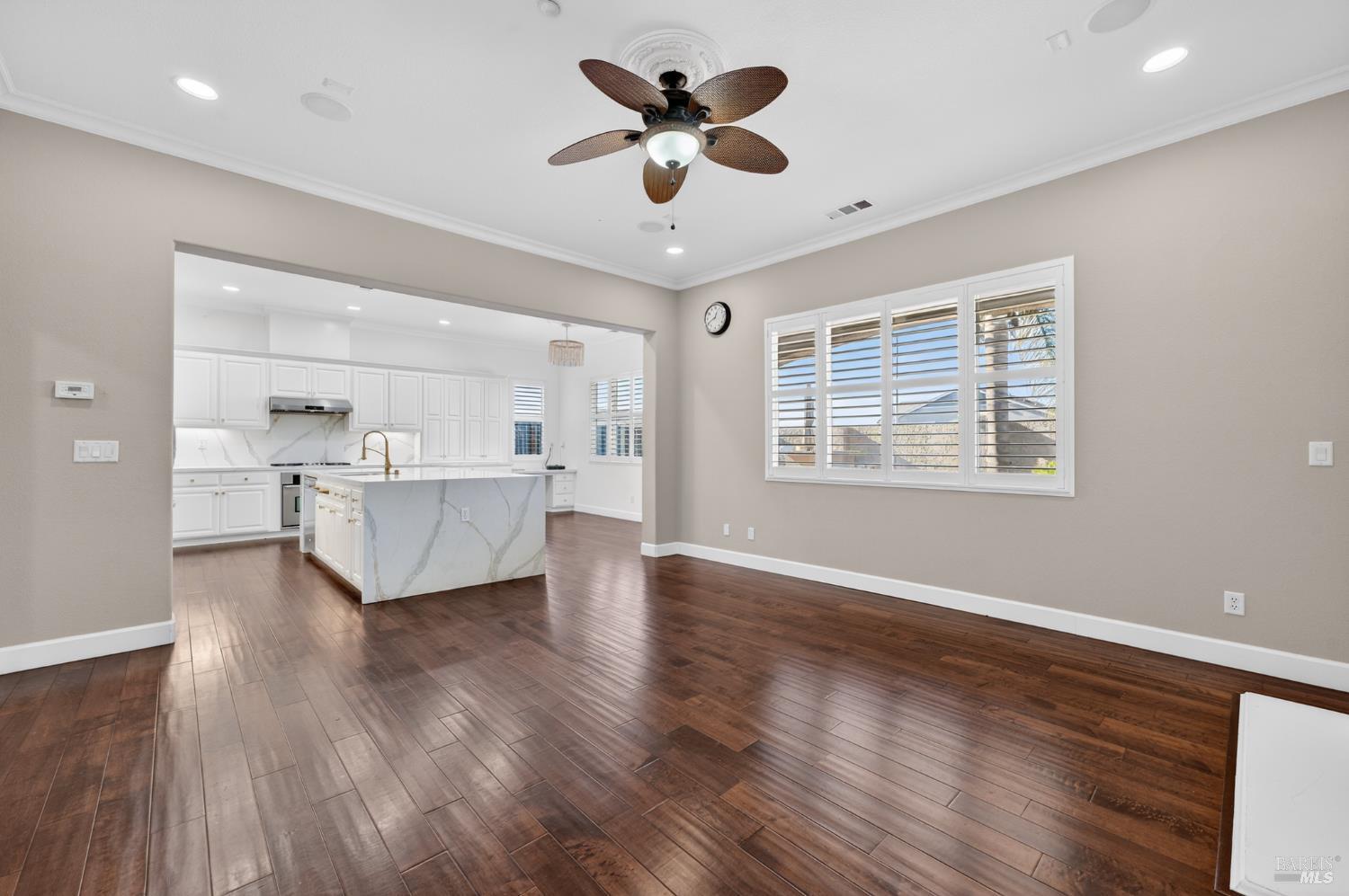 Detail Gallery Image 35 of 81 For 247 Cantada Way, American Canyon,  CA 94503 - 5 Beds | 4/1 Baths