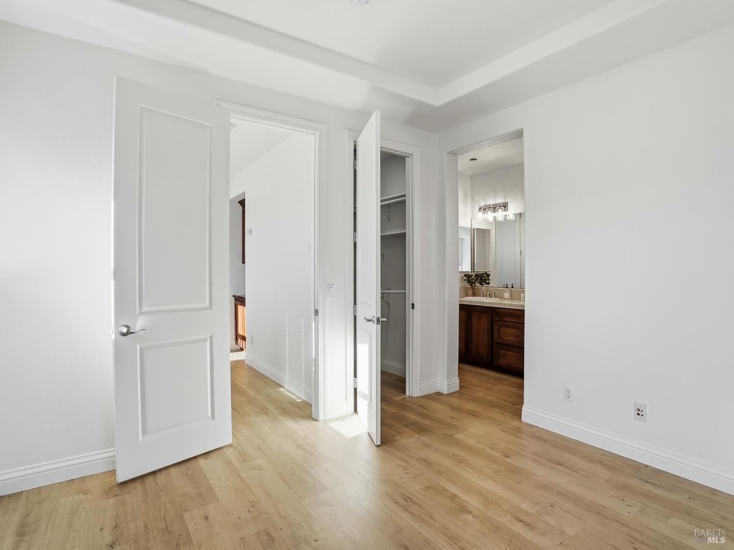 Detail Gallery Image 33 of 60 For 4424 Streamside Dr, Santa Rosa,  CA 95409 - 3 Beds | 3/1 Baths