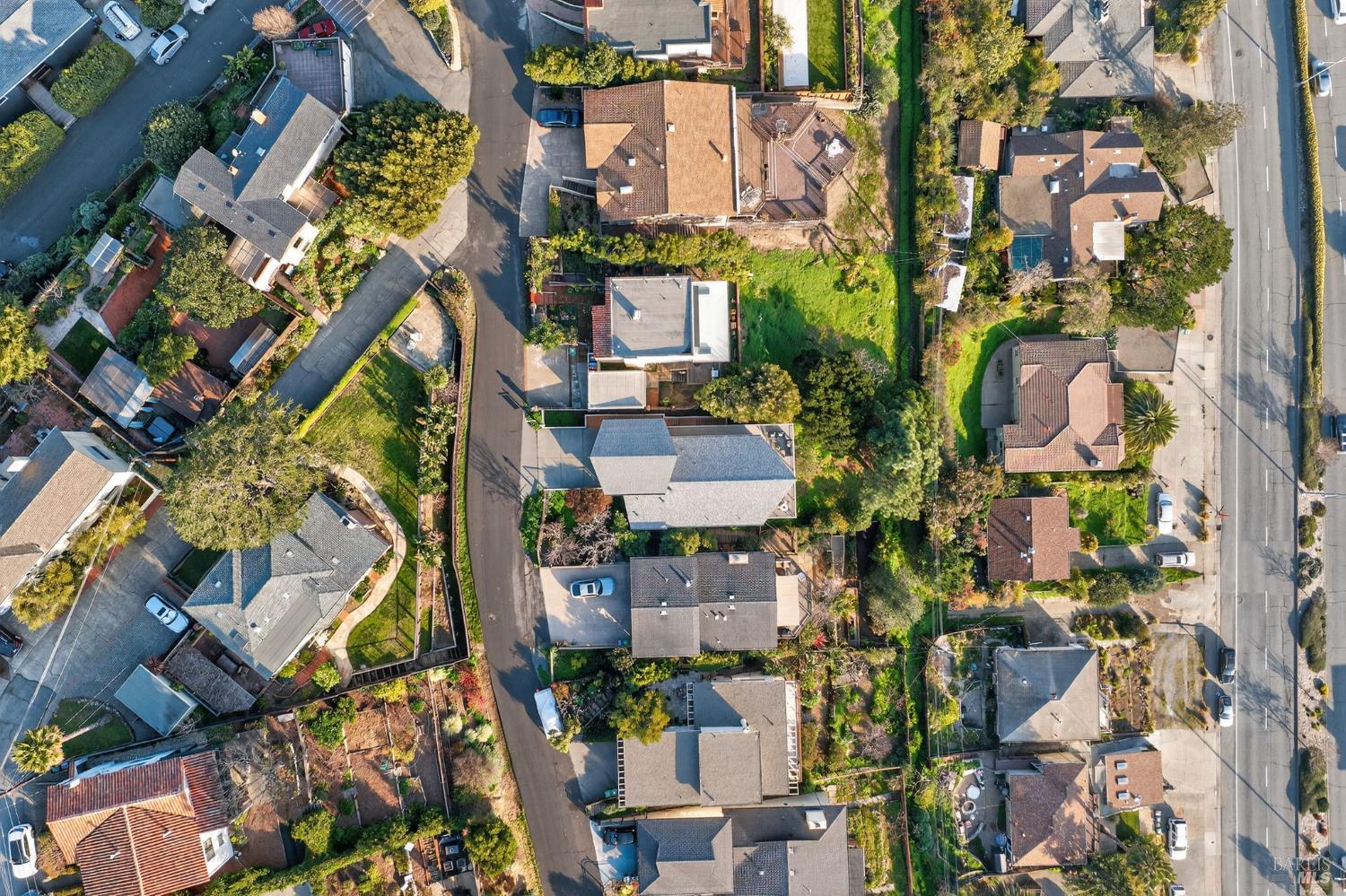 Detail Gallery Image 72 of 76 For 60 Marina Court Dr, San Rafael,  CA 94901 - 4 Beds | 3 Baths