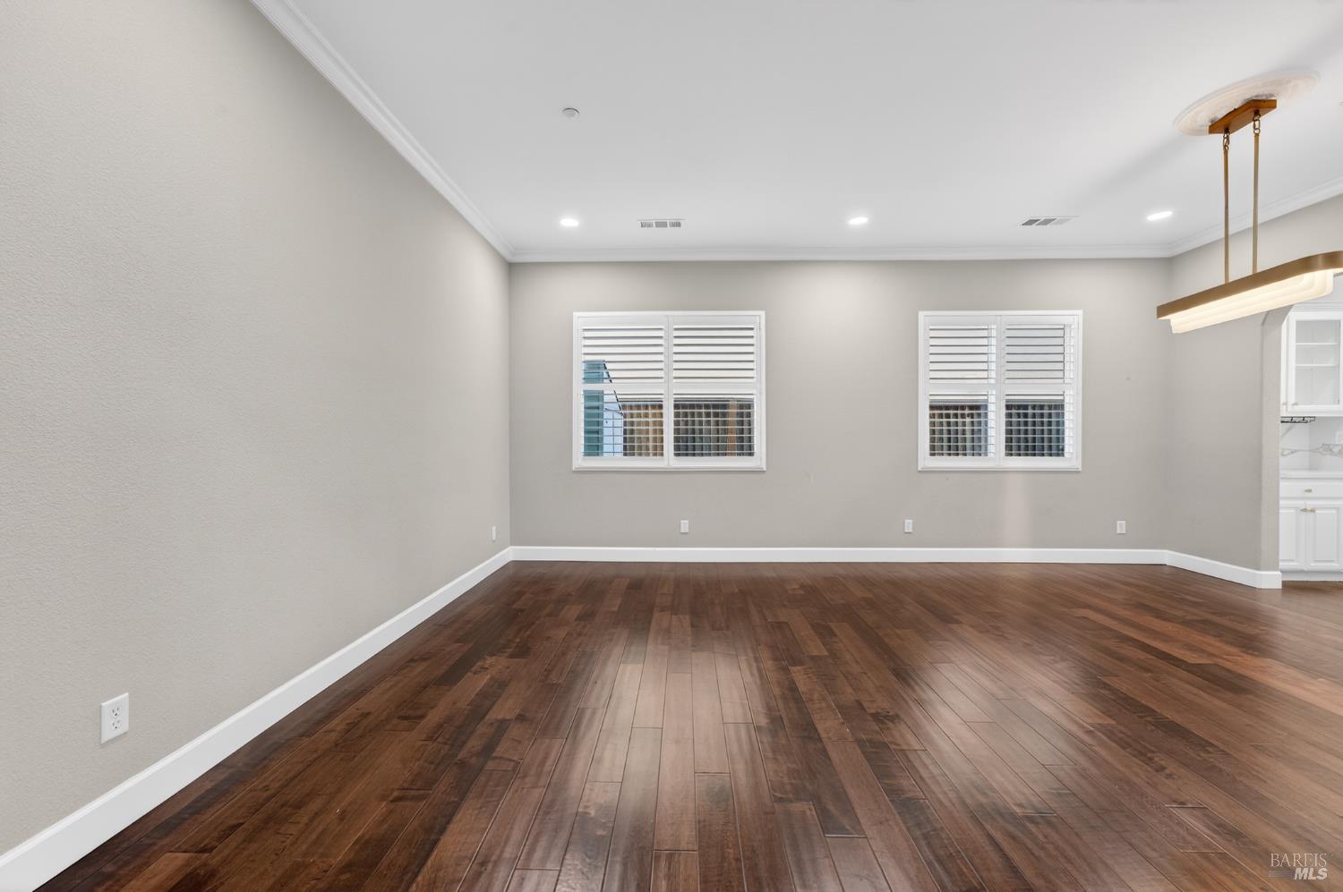 Detail Gallery Image 28 of 81 For 247 Cantada Way, American Canyon,  CA 94503 - 5 Beds | 4/1 Baths