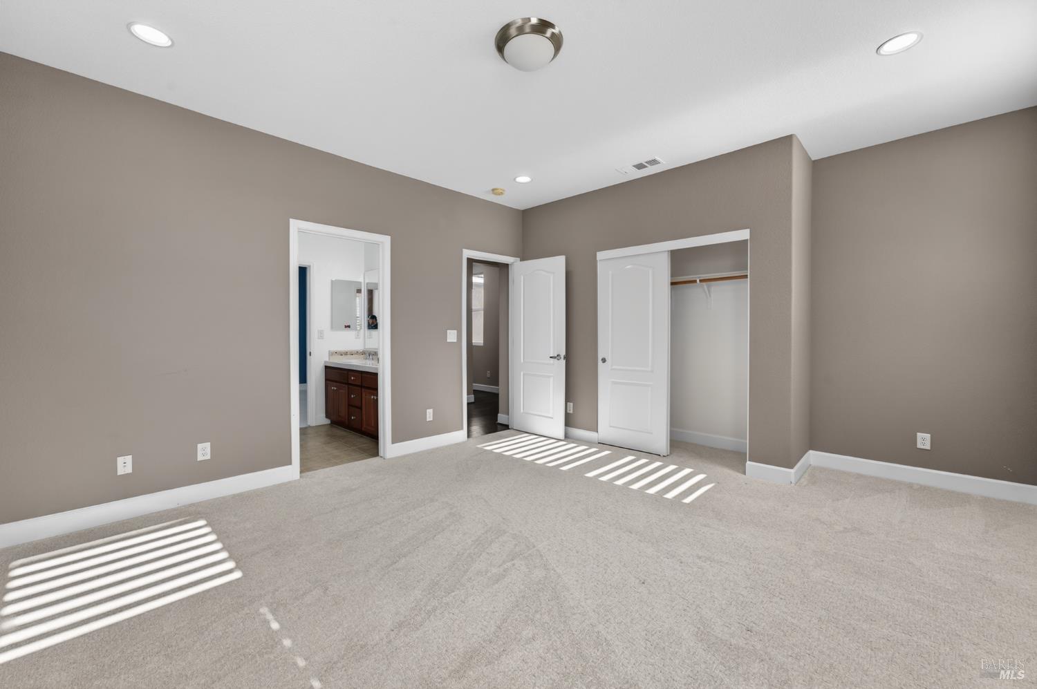 Detail Gallery Image 64 of 81 For 247 Cantada Way, American Canyon,  CA 94503 - 5 Beds | 4/1 Baths