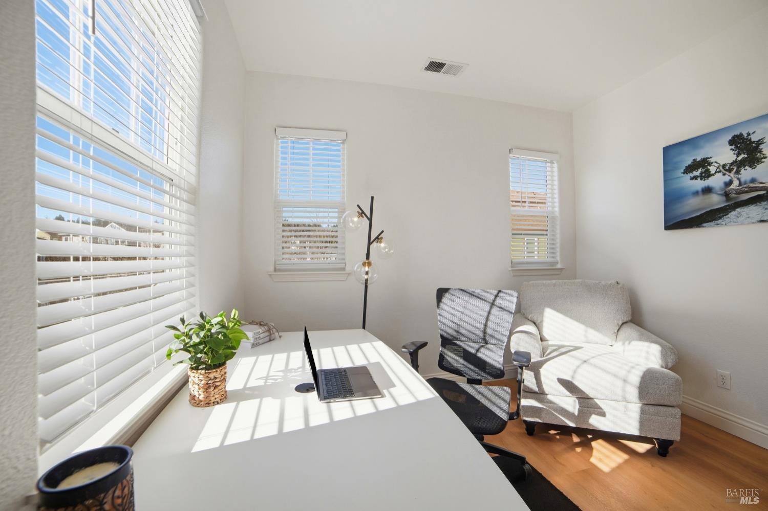 Detail Gallery Image 26 of 43 For 4077 Calloway Dr, Santa Rosa,  CA 95409 - 3 Beds | 2/1 Baths