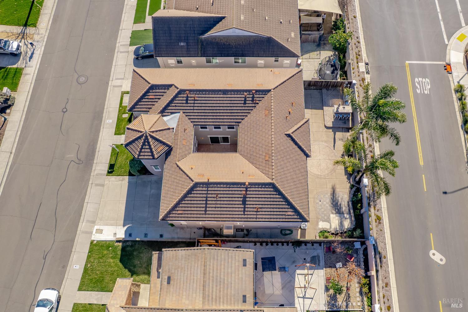 Detail Gallery Image 4 of 81 For 247 Cantada Way, American Canyon,  CA 94503 - 5 Beds | 4/1 Baths