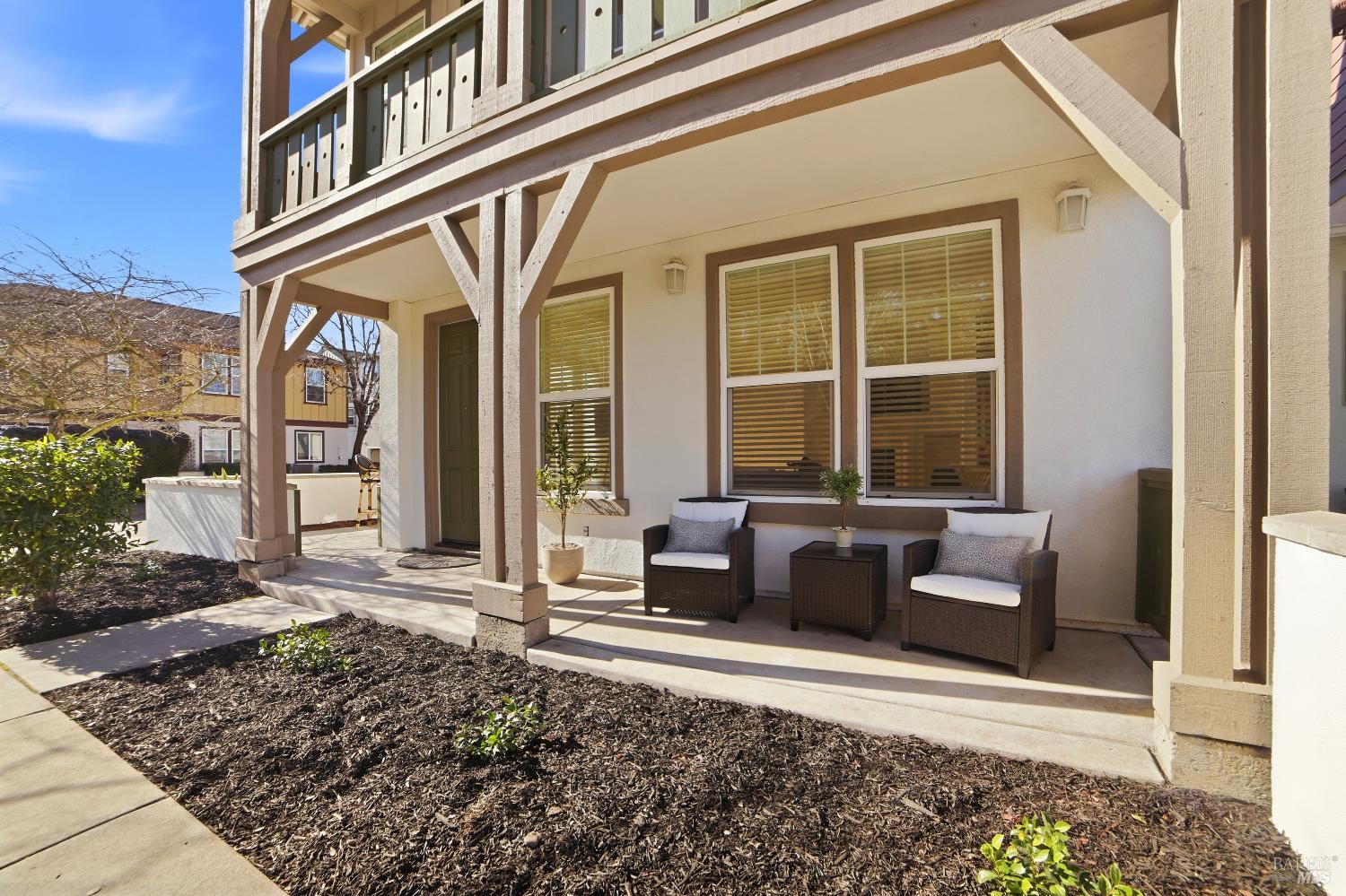 Detail Gallery Image 3 of 43 For 4077 Calloway Dr, Santa Rosa,  CA 95409 - 3 Beds | 2/1 Baths