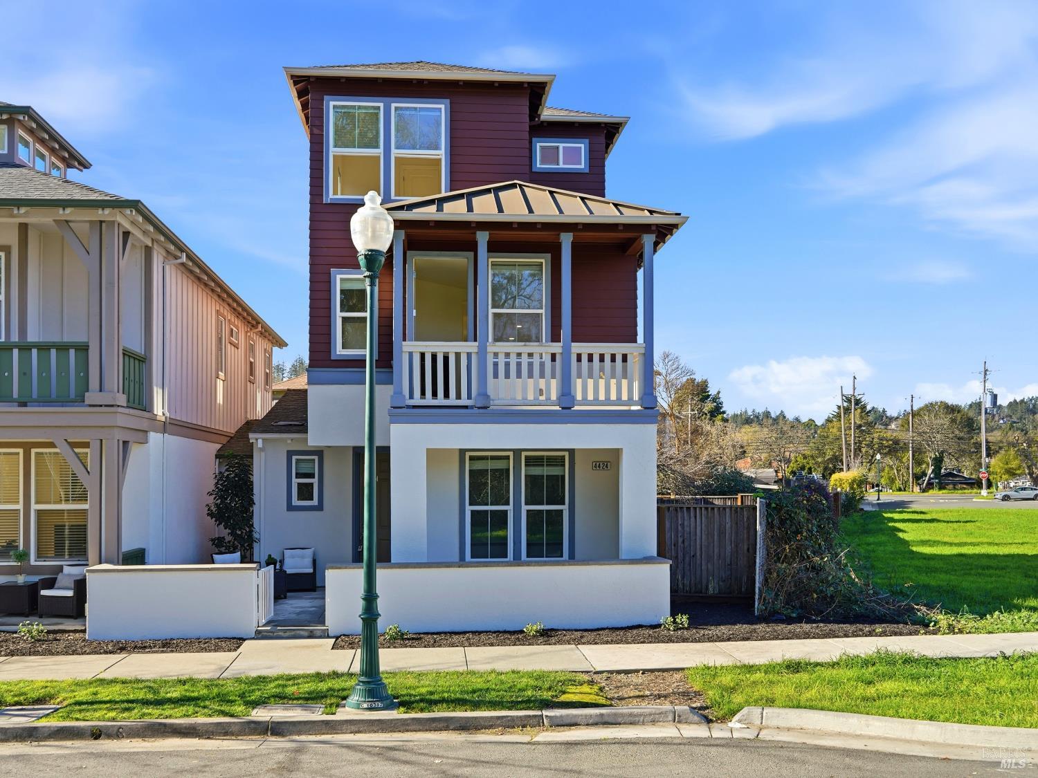 Detail Gallery Image 2 of 60 For 4424 Streamside Dr, Santa Rosa,  CA 95409 - 3 Beds | 3/1 Baths