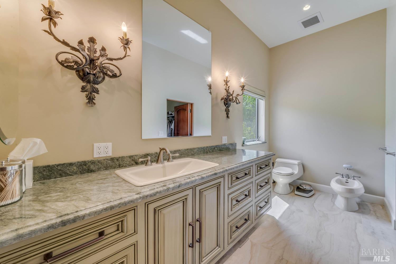 Detail Gallery Image 27 of 50 For 4447 N St. Helena Hwy, Calistoga,  CA 94515 - 3 Beds | 3/1 Baths