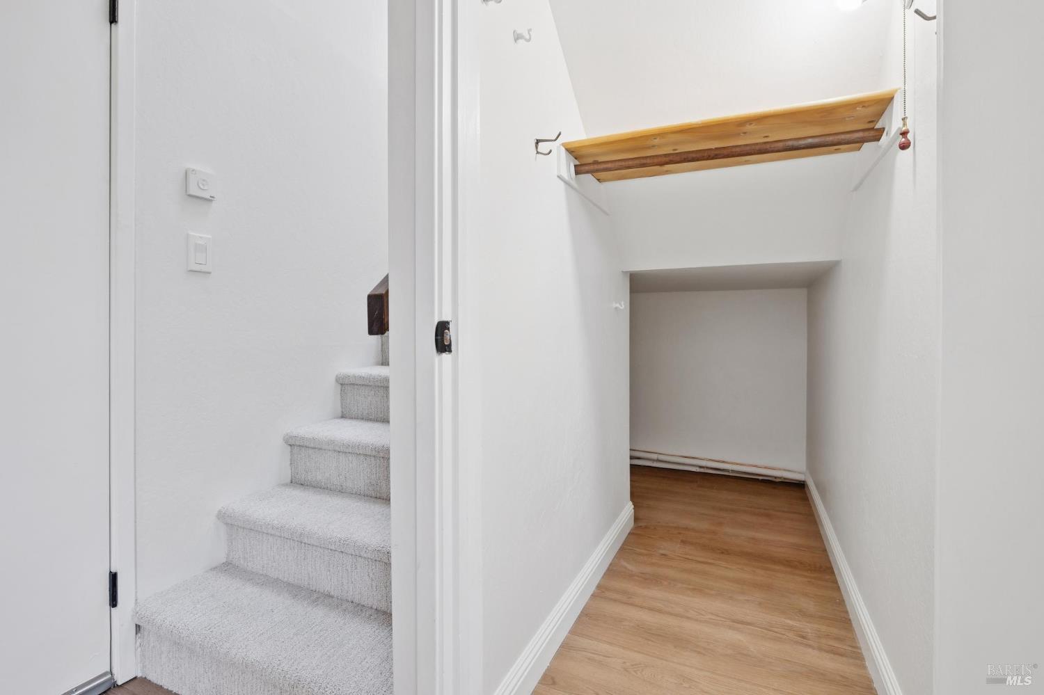 Detail Gallery Image 35 of 61 For 803 Indian Way, Novato,  CA 94949 - 3 Beds | 2 Baths