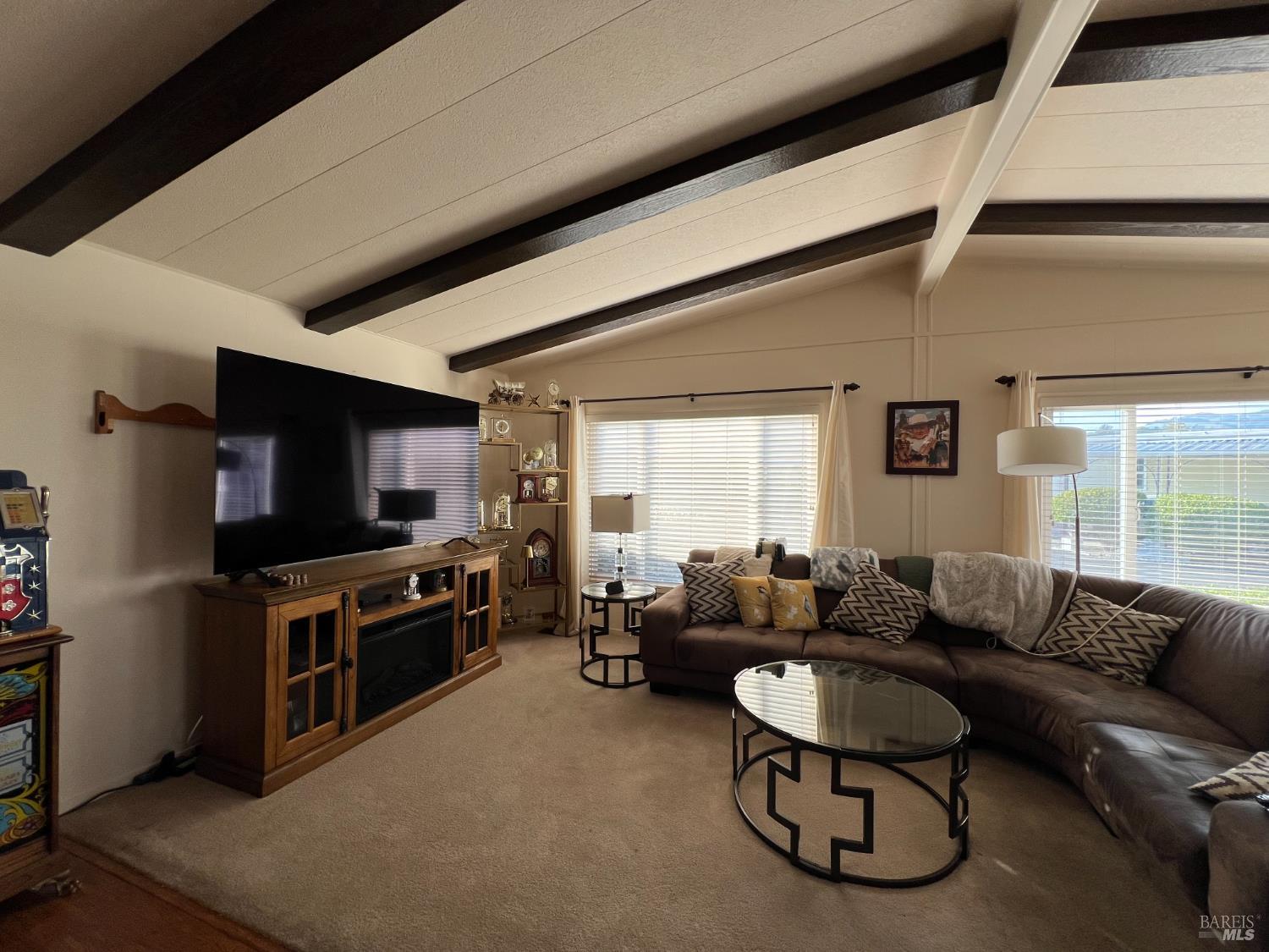 Detail Gallery Image 34 of 55 For 161 Bear Flag Rd, Sonoma,  CA 95476 - 2 Beds | 2 Baths