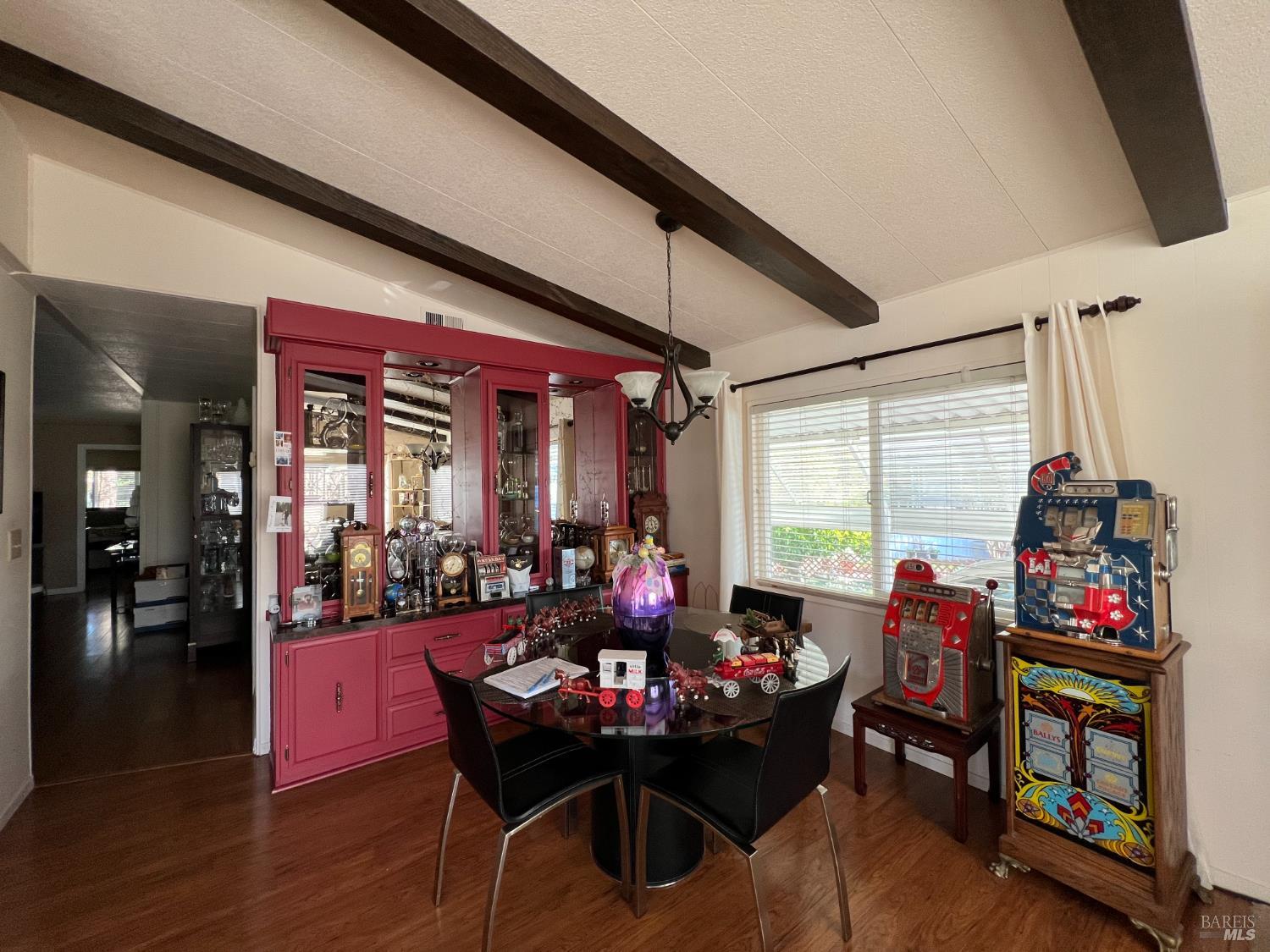 Detail Gallery Image 7 of 55 For 161 Bear Flag Rd, Sonoma,  CA 95476 - 2 Beds | 2 Baths