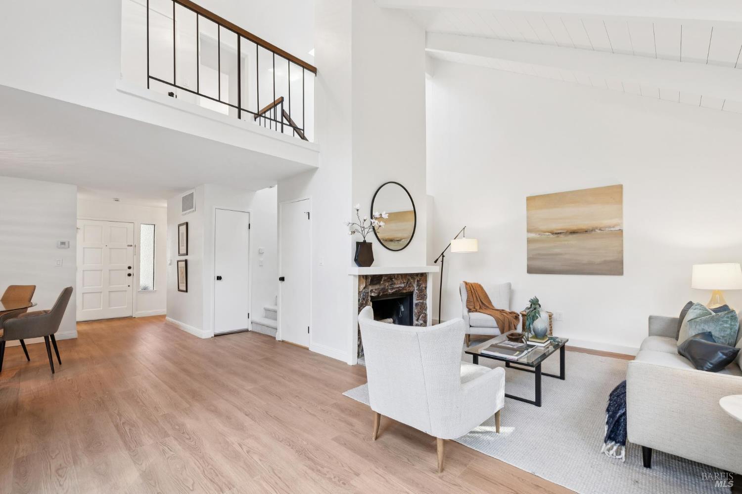 Detail Gallery Image 34 of 61 For 803 Indian Way, Novato,  CA 94949 - 3 Beds | 2 Baths