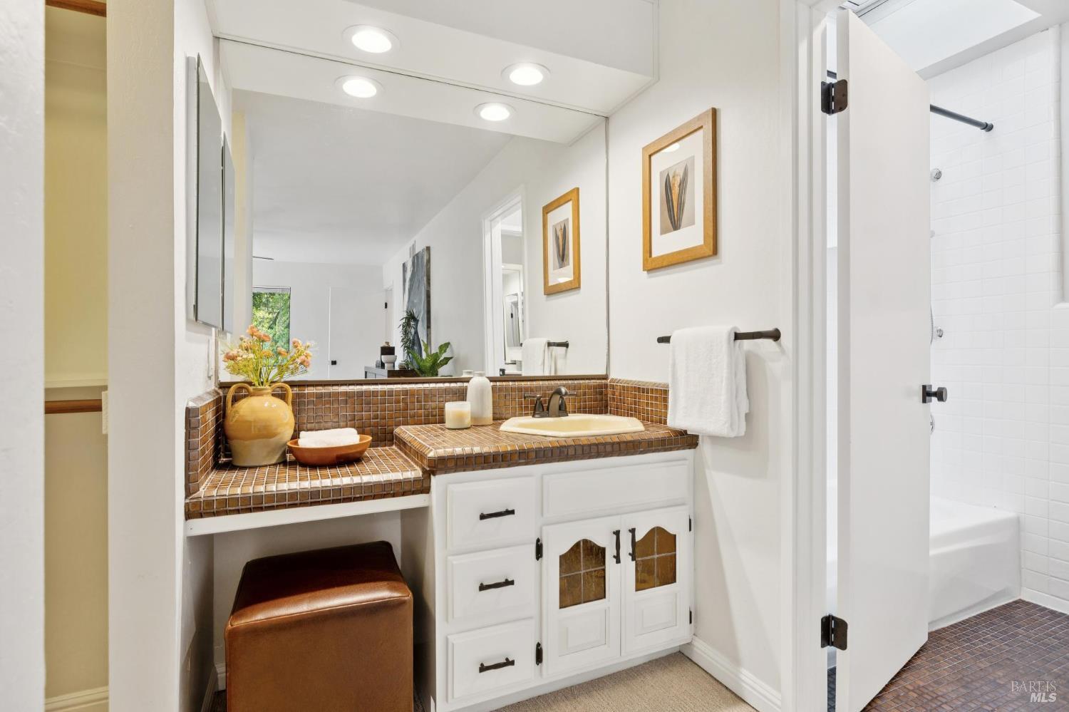 Detail Gallery Image 46 of 61 For 803 Indian Way, Novato,  CA 94949 - 3 Beds | 2 Baths