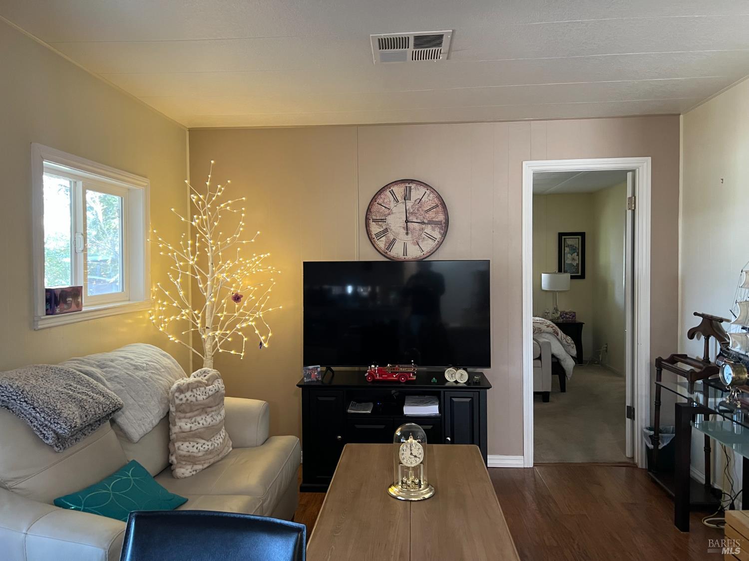 Detail Gallery Image 12 of 55 For 161 Bear Flag Rd, Sonoma,  CA 95476 - 2 Beds | 2 Baths