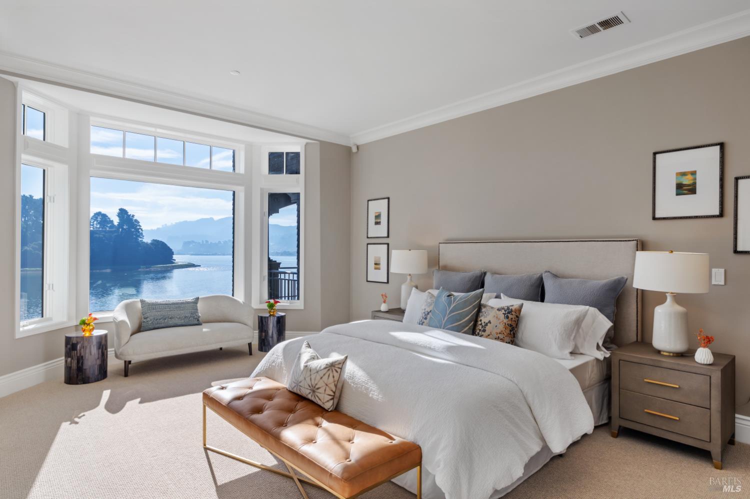 Detail Gallery Image 16 of 32 For 87 De Silva Island Dr, Mill Valley,  CA 94941 - 3 Beds | 2/1 Baths