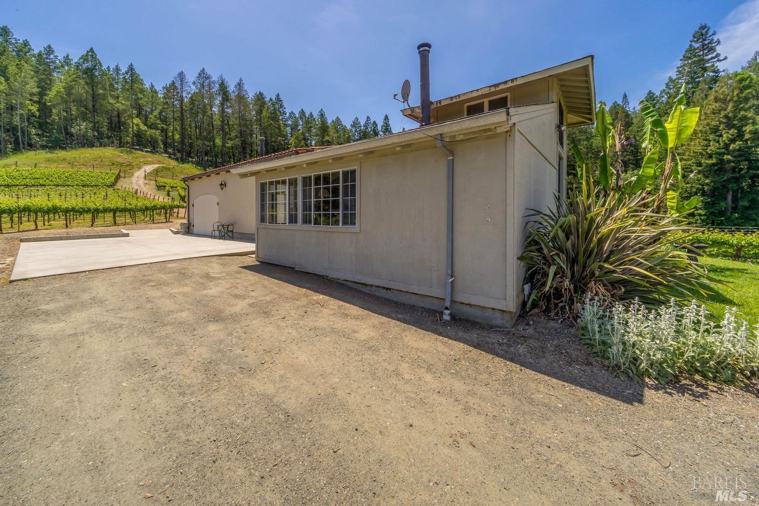 Detail Gallery Image 34 of 50 For 4447 N St. Helena Hwy, Calistoga,  CA 94515 - 3 Beds | 3/1 Baths