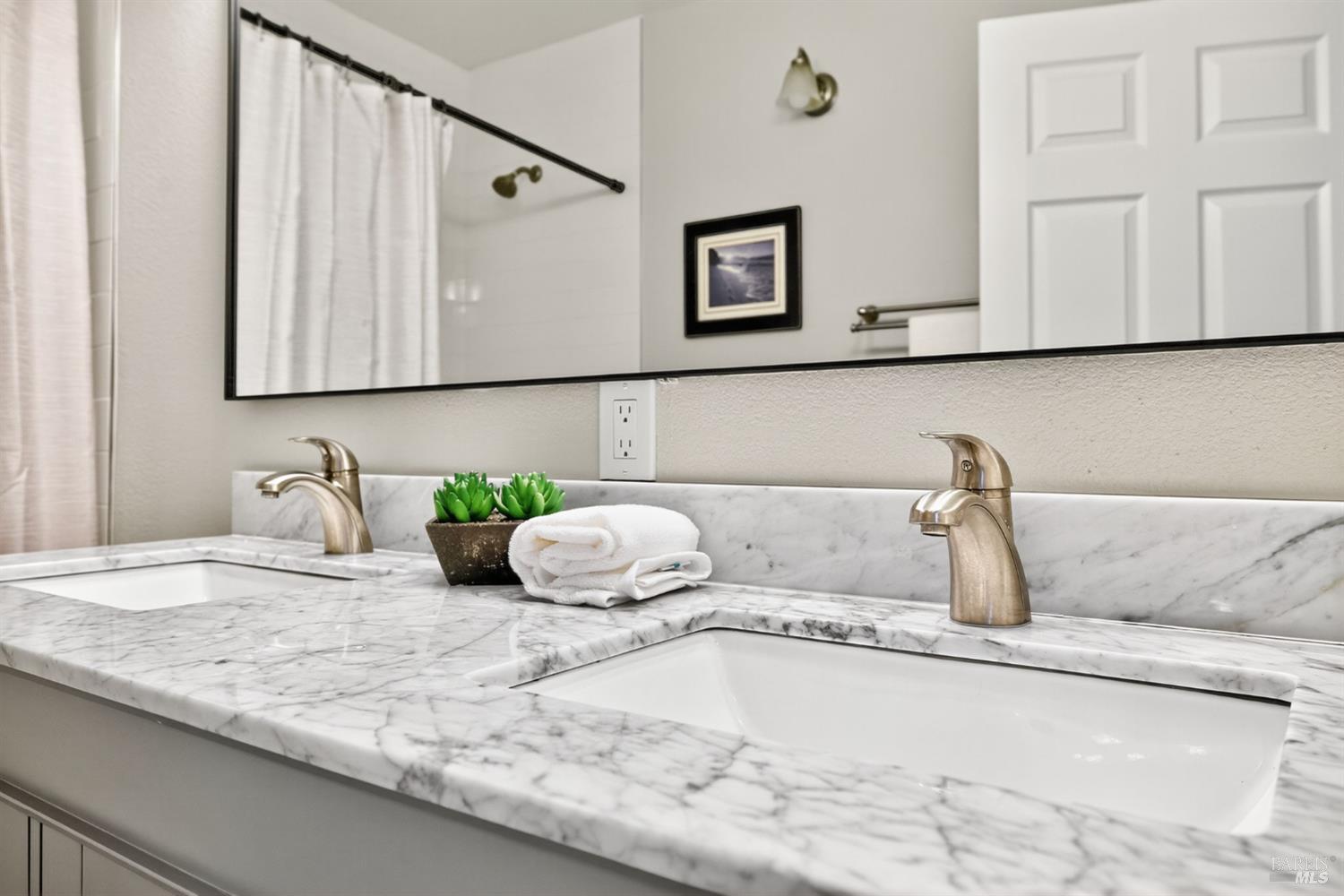 Detail Gallery Image 31 of 53 For 635 Goodwin Ave, Penngrove,  CA 94951 - 3 Beds | 2 Baths