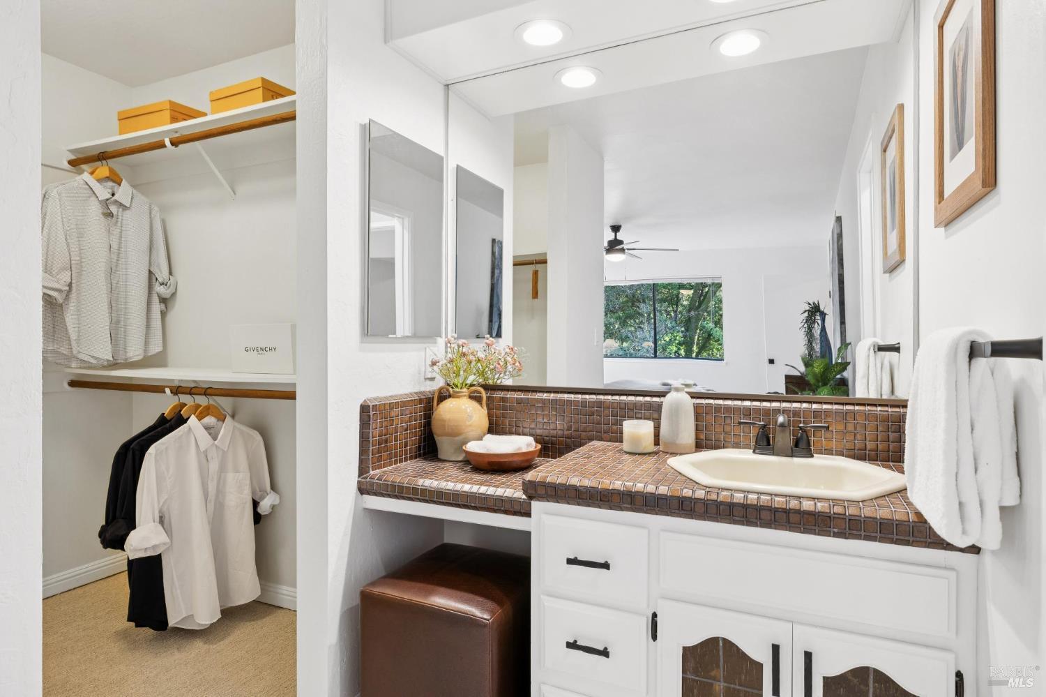 Detail Gallery Image 45 of 61 For 803 Indian Way, Novato,  CA 94949 - 3 Beds | 2 Baths