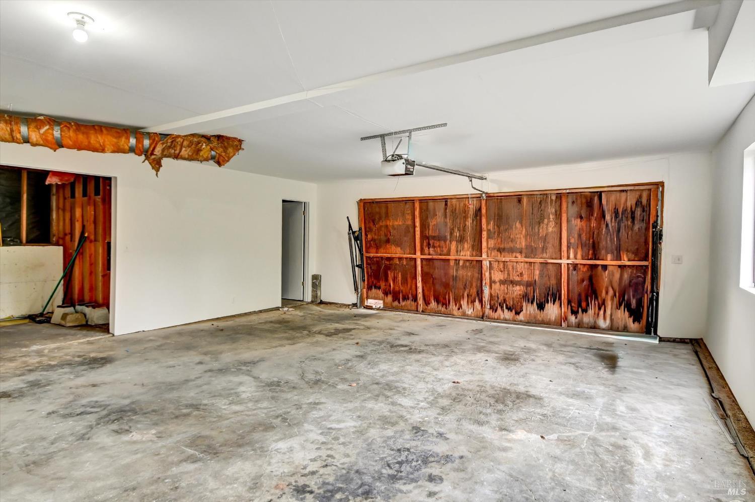 Detail Gallery Image 9 of 50 For 38 Dutch Valley Ln, San Anselmo,  CA 94960 - 4 Beds | 3 Baths