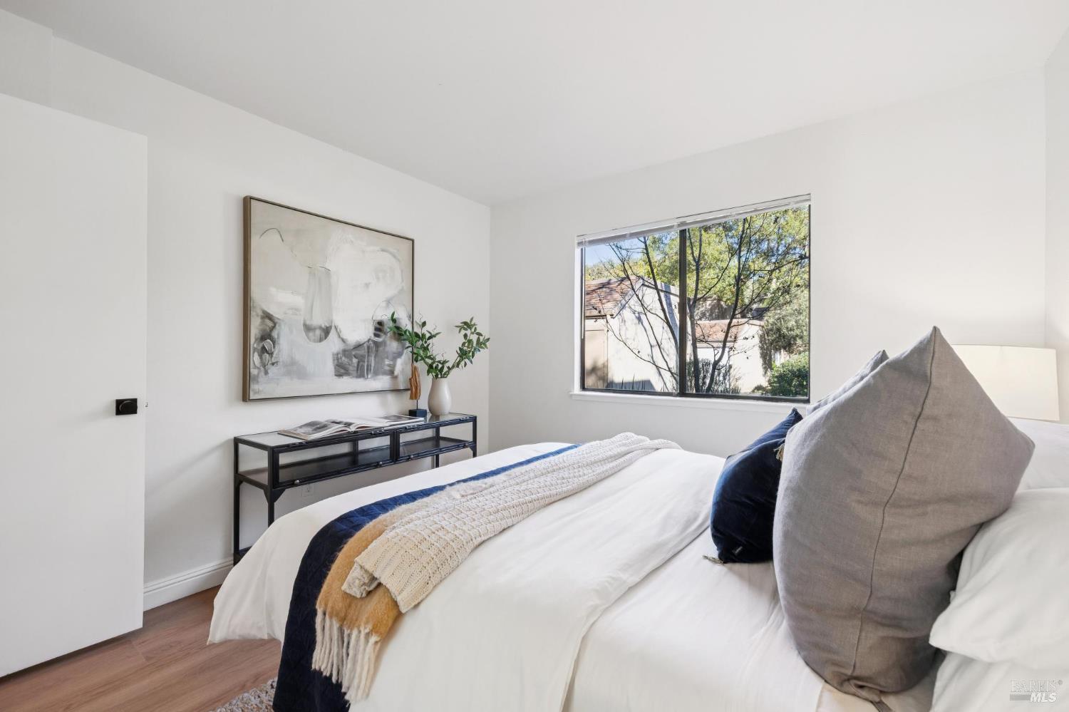 Detail Gallery Image 32 of 61 For 803 Indian Way, Novato,  CA 94949 - 3 Beds | 2 Baths