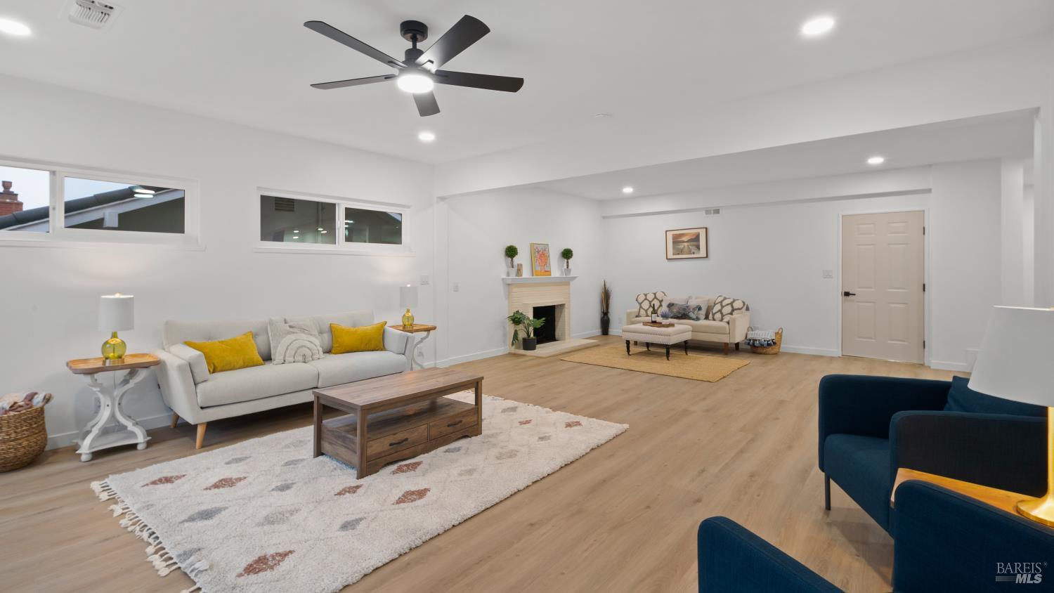 Detail Gallery Image 22 of 50 For 459 Meadowview Dr, Vacaville,  CA 95688 - 5 Beds | 3 Baths