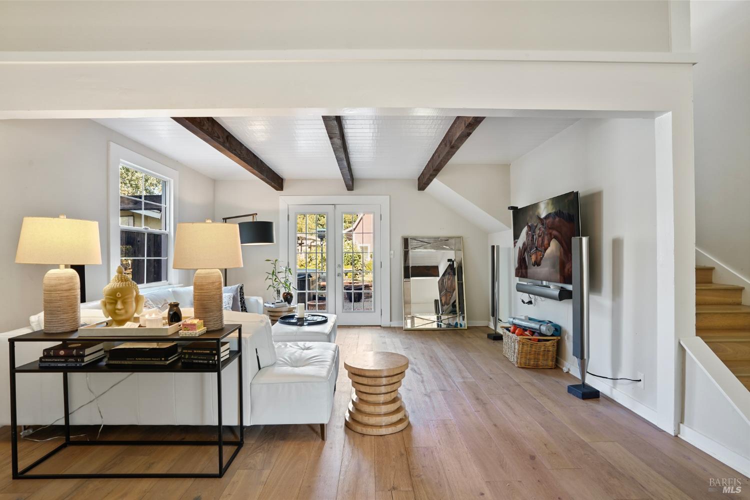 Detail Gallery Image 14 of 47 For 1846 Indian Valley Rd, Novato,  CA 94947 - 3 Beds | 2 Baths