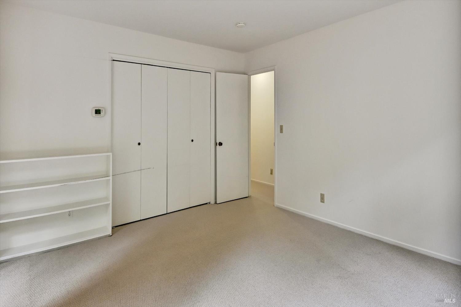 Detail Gallery Image 38 of 50 For 38 Dutch Valley Ln, San Anselmo,  CA 94960 - 4 Beds | 3 Baths