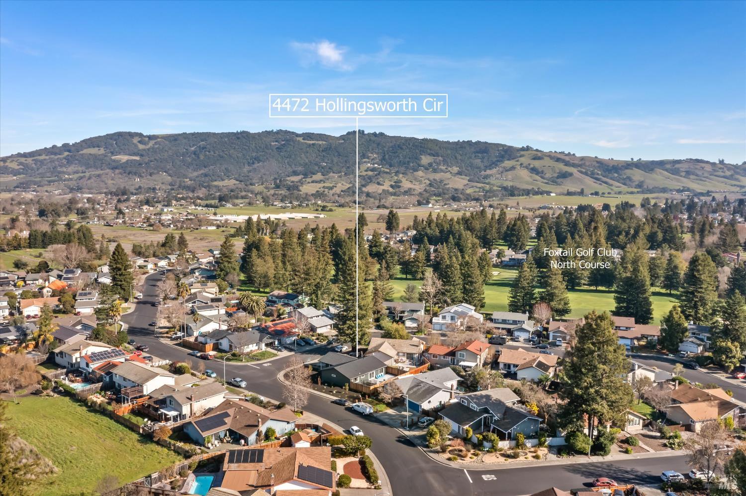 Detail Gallery Image 13 of 40 For 4472 Hollingsworth Cir, Rohnert Park,  CA 94928 - 3 Beds | 2 Baths