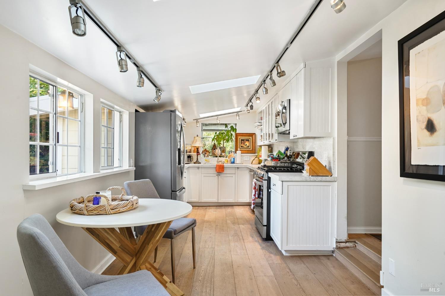 Detail Gallery Image 20 of 47 For 1846 Indian Valley Rd, Novato,  CA 94947 - 3 Beds | 2 Baths