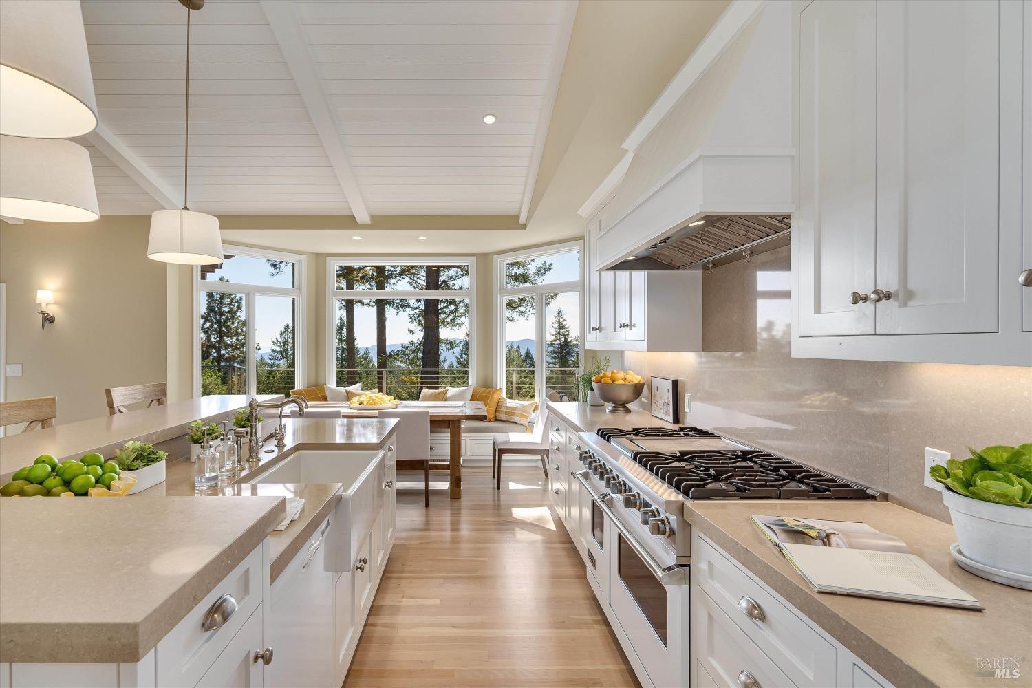 Detail Gallery Image 24 of 74 For 1155 Las Posadas Rd, Angwin,  CA 94508 - 7 Beds | 6 Baths