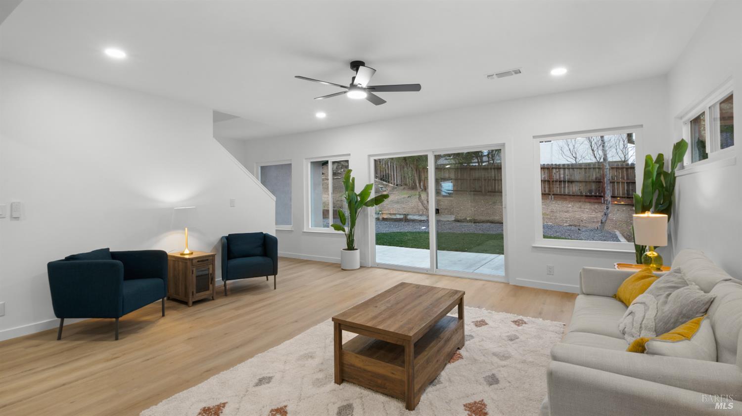 Detail Gallery Image 21 of 50 For 459 Meadowview Dr, Vacaville,  CA 95688 - 5 Beds | 3 Baths