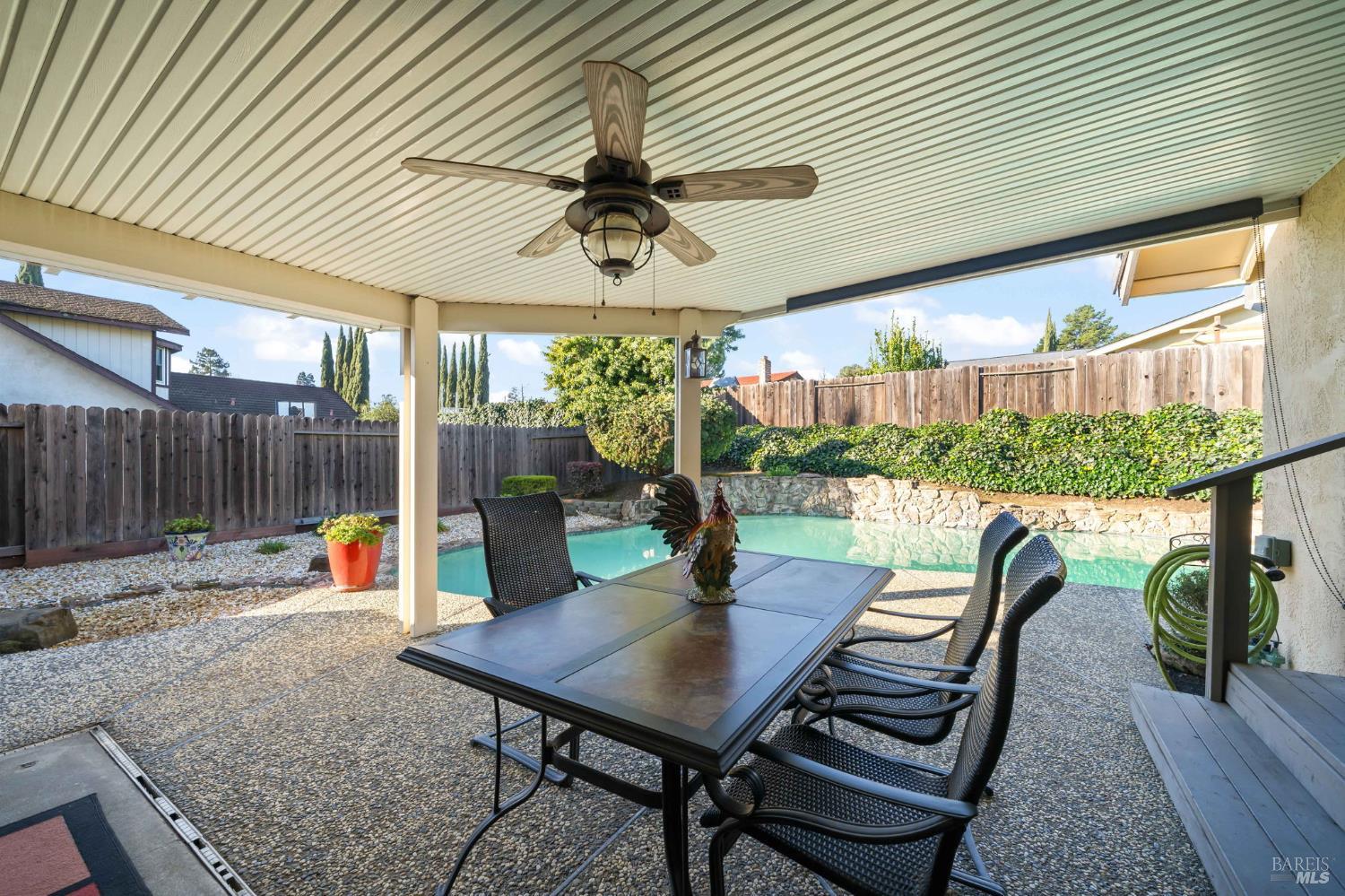 Detail Gallery Image 36 of 47 For 2222 Madrone Dr, Fairfield,  CA 94534 - 4 Beds | 3 Baths