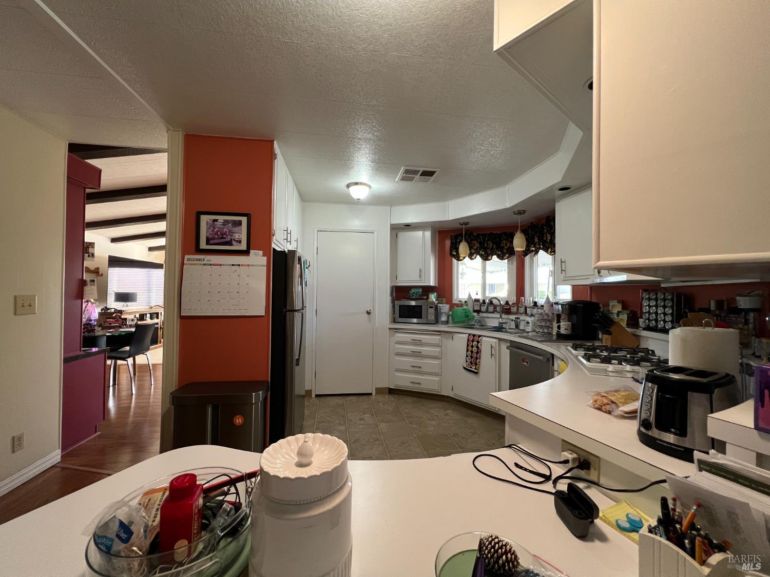 Detail Gallery Image 37 of 55 For 161 Bear Flag Rd, Sonoma,  CA 95476 - 2 Beds | 2 Baths