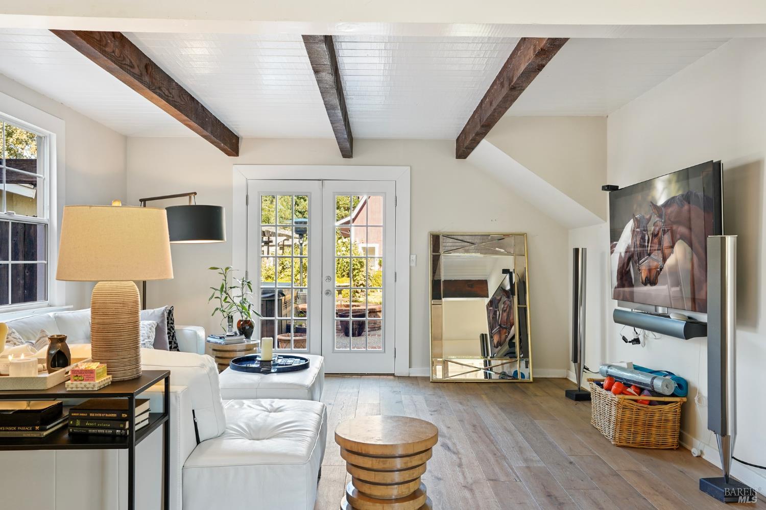 Detail Gallery Image 16 of 47 For 1846 Indian Valley Rd, Novato,  CA 94947 - 3 Beds | 2 Baths