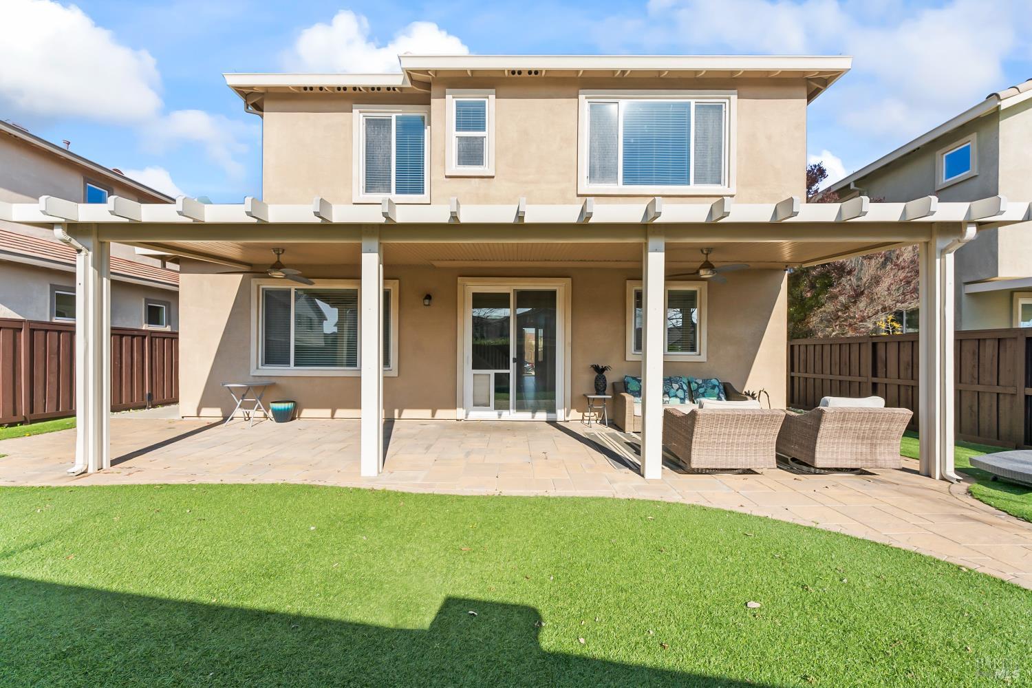 Detail Gallery Image 4 of 42 For 625 Guild Rd, Vacaville,  CA 95688 - 4 Beds | 3 Baths