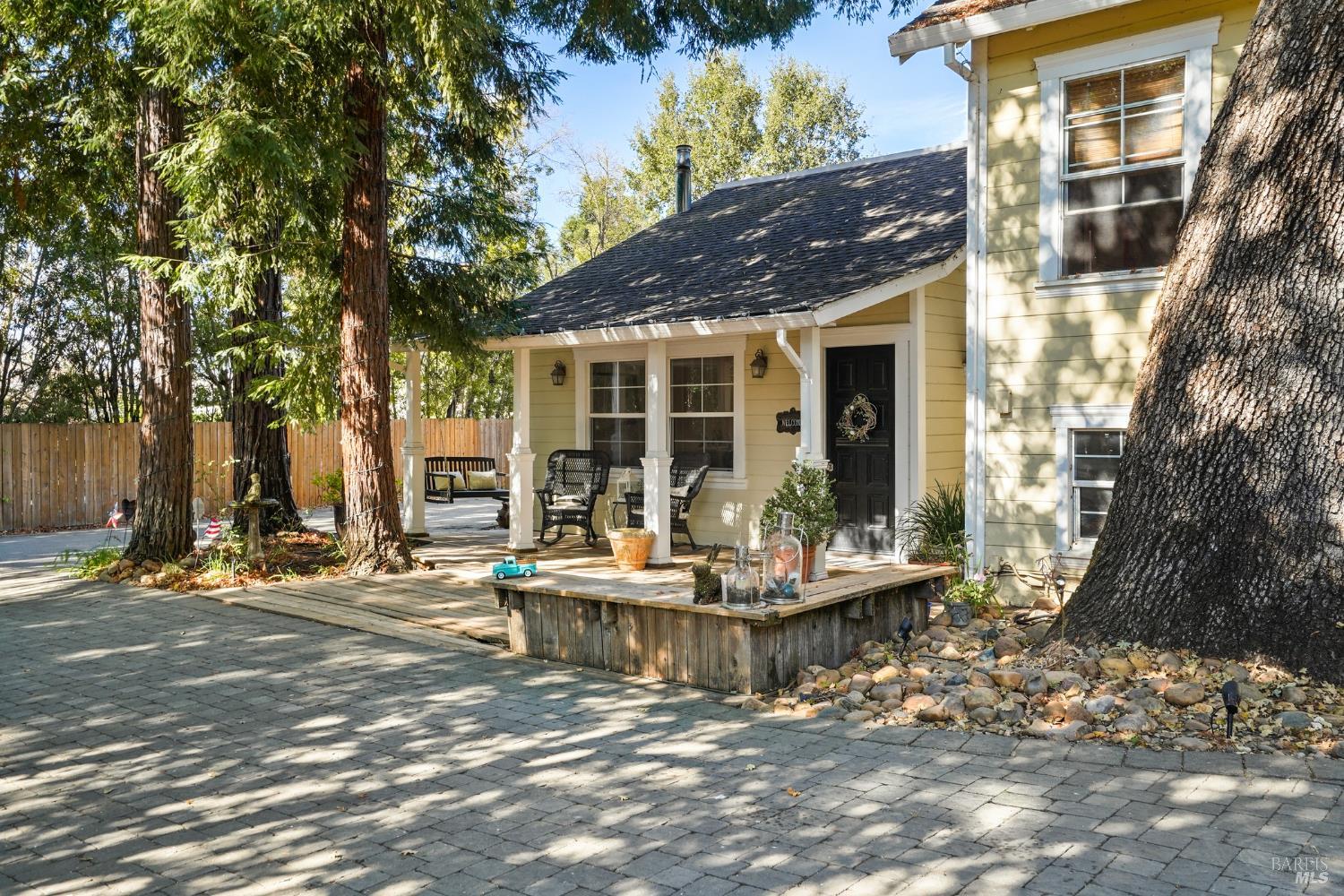 Detail Gallery Image 7 of 47 For 1846 Indian Valley Rd, Novato,  CA 94947 - 3 Beds | 2 Baths