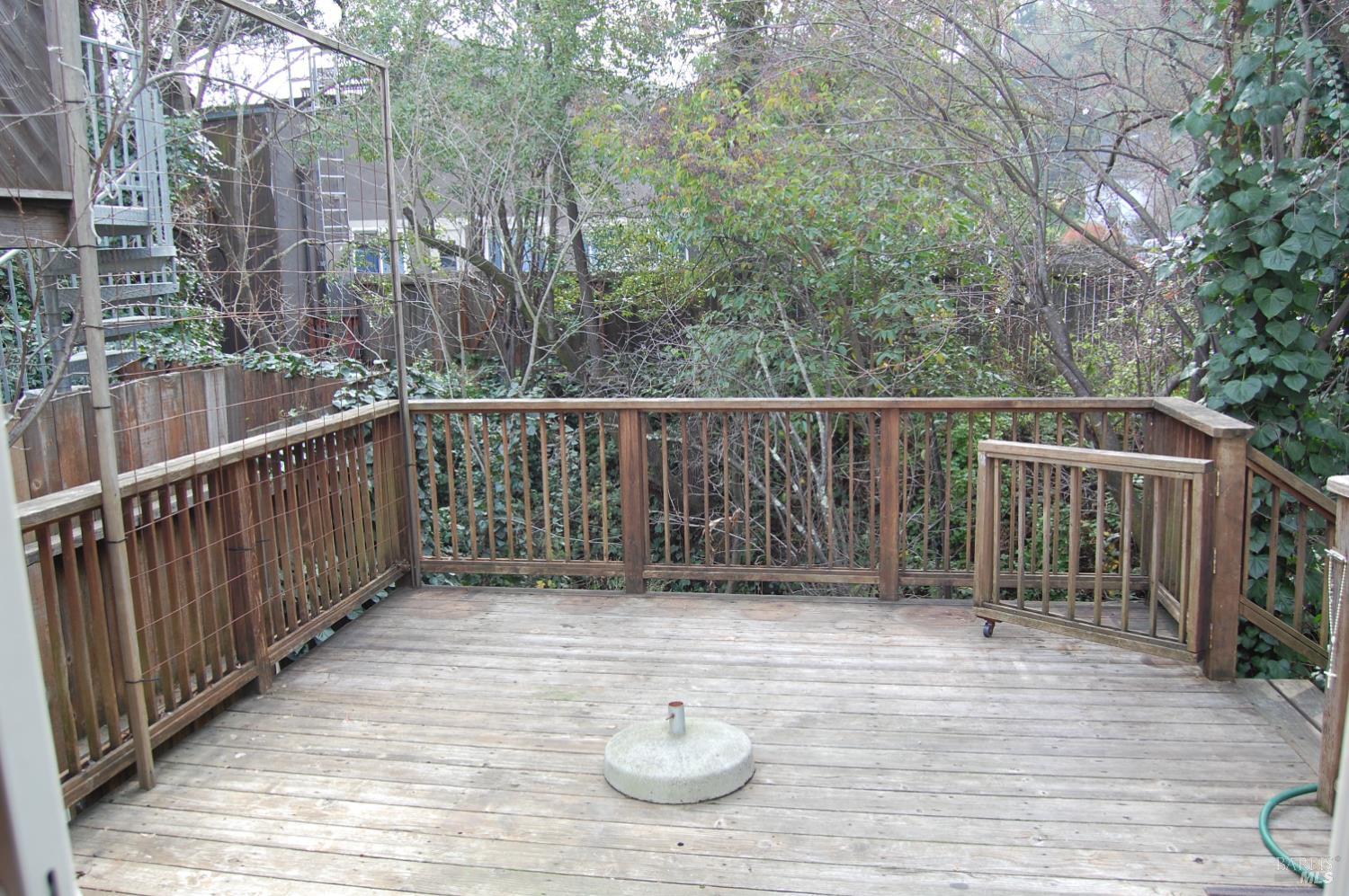 Detail Gallery Image 12 of 12 For 39 Latham St, San Rafael,  CA 94901 - 2 Beds | 2 Baths