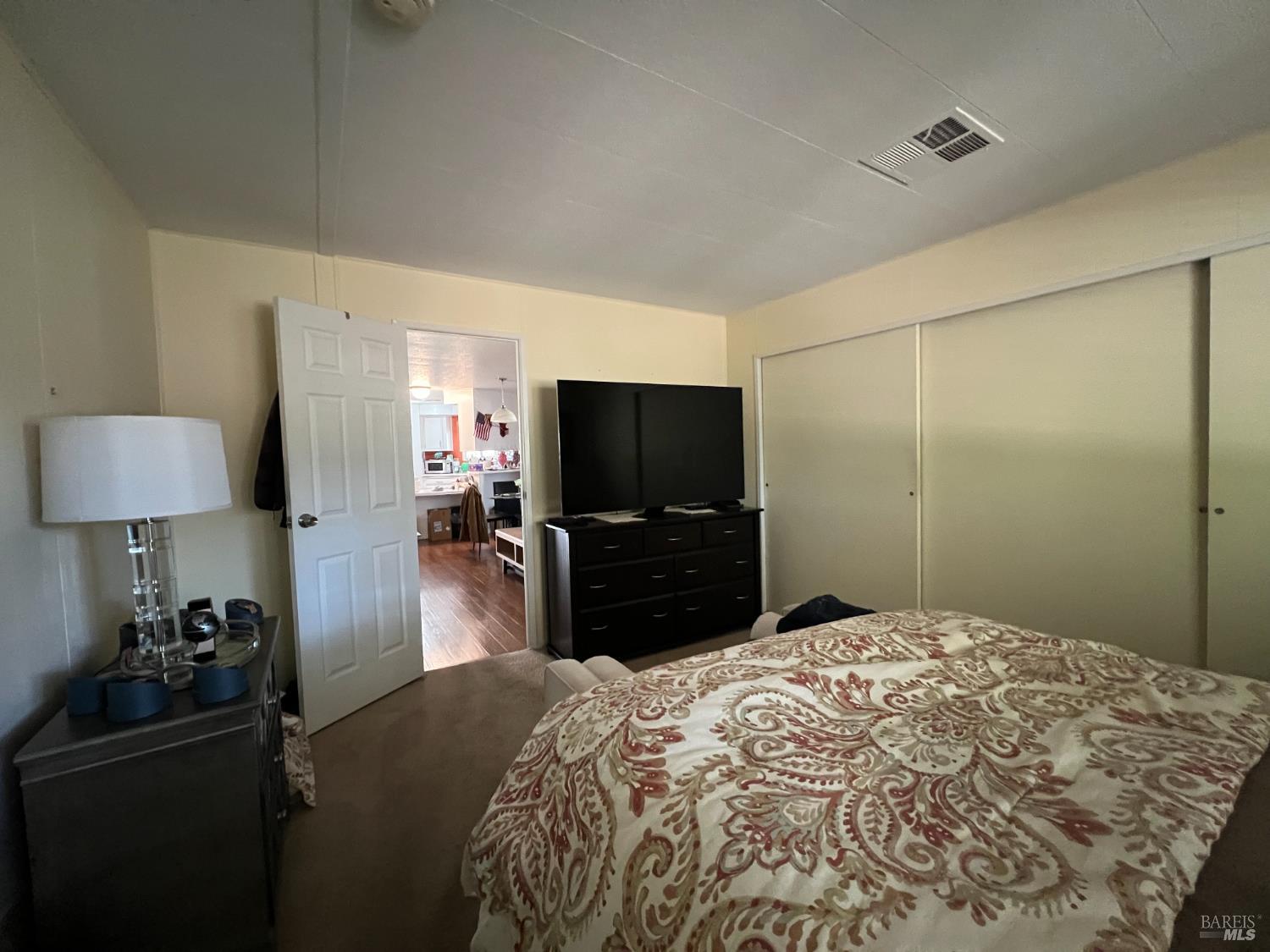 Detail Gallery Image 16 of 55 For 161 Bear Flag Rd, Sonoma,  CA 95476 - 2 Beds | 2 Baths