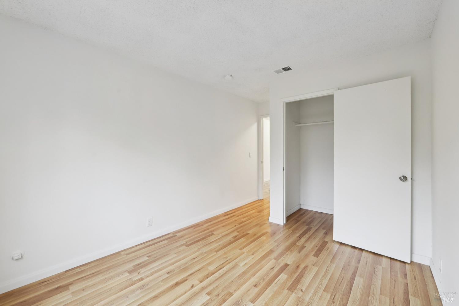 Detail Gallery Image 21 of 43 For 240 Parkview Ter, Vallejo,  CA 94589 - 3 Beds | 2/1 Baths