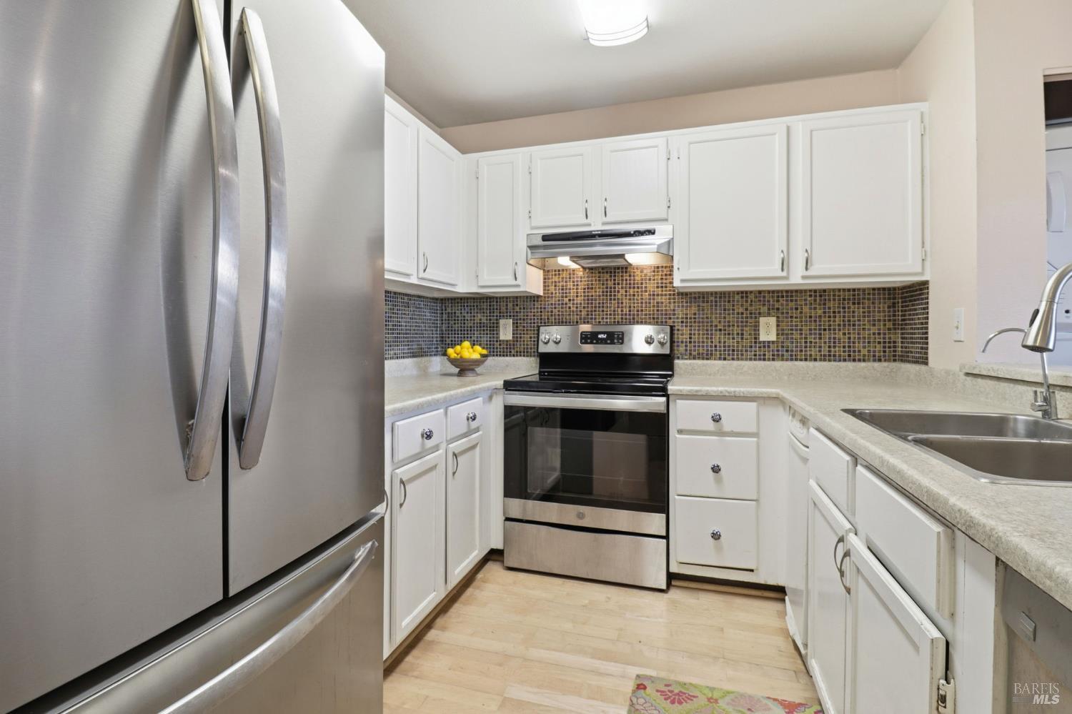 Detail Gallery Image 10 of 29 For 240 Seagull Row, Novato,  CA 94945 - 1 Beds | 1 Baths