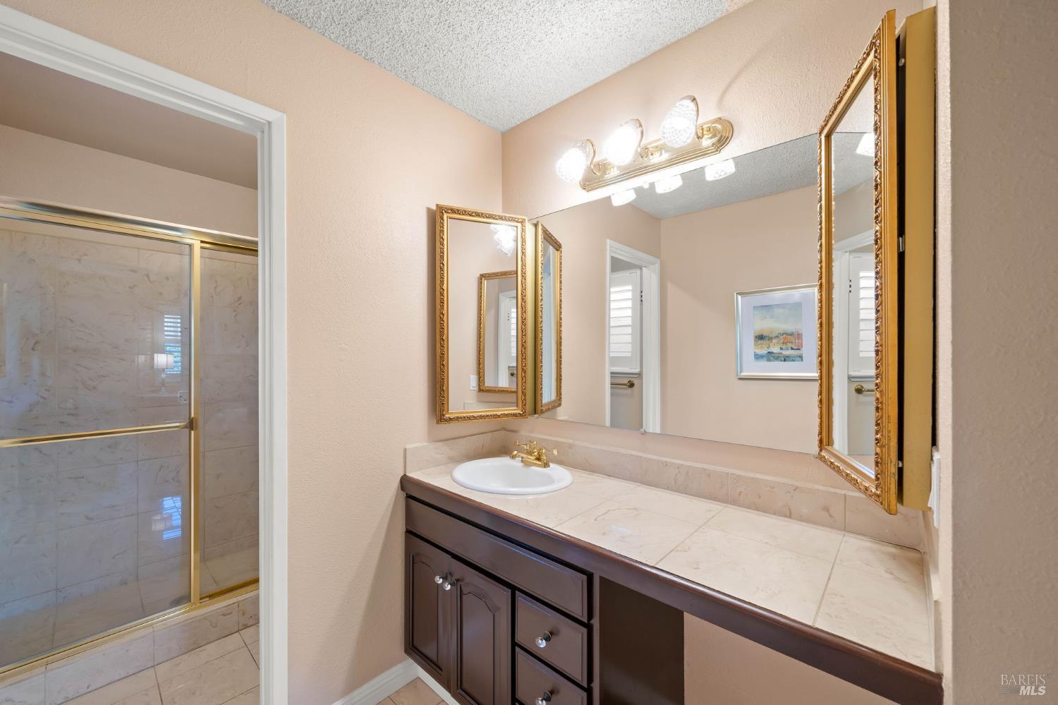 Detail Gallery Image 30 of 47 For 2222 Madrone Dr, Fairfield,  CA 94534 - 4 Beds | 3 Baths