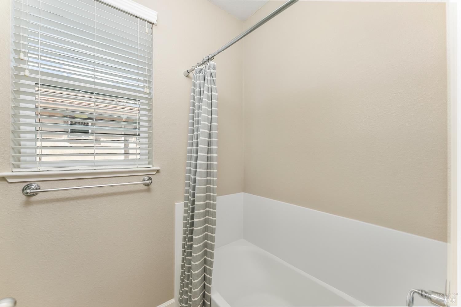 Detail Gallery Image 31 of 42 For 625 Guild Rd, Vacaville,  CA 95688 - 4 Beds | 3 Baths