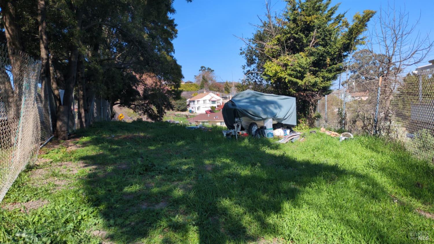 Detail Gallery Image 5 of 12 For 677 Renfrew Rd, El Sobrante,  CA 94803 - – Beds | – Baths