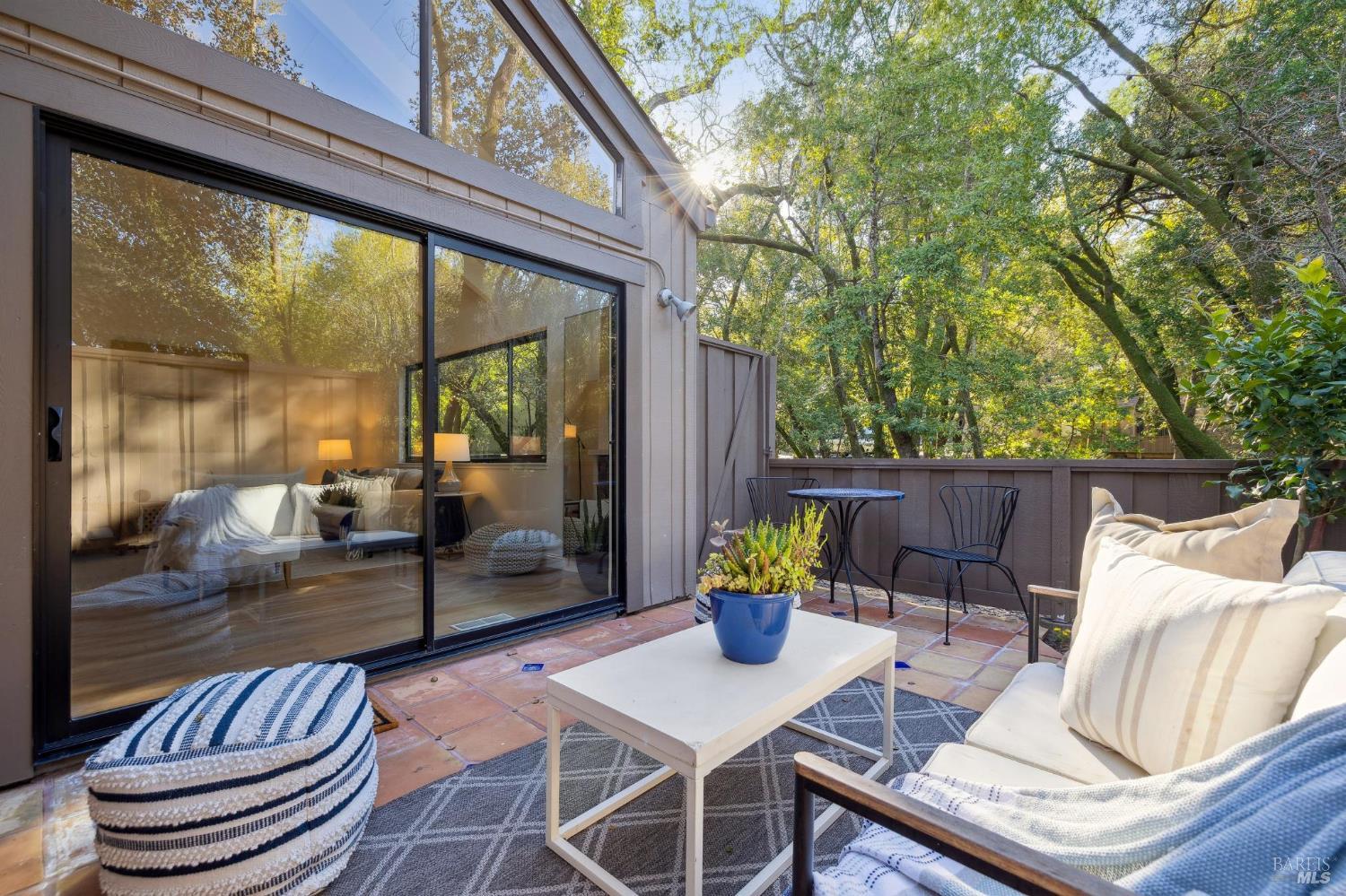 Detail Gallery Image 16 of 61 For 803 Indian Way, Novato,  CA 94949 - 3 Beds | 2 Baths