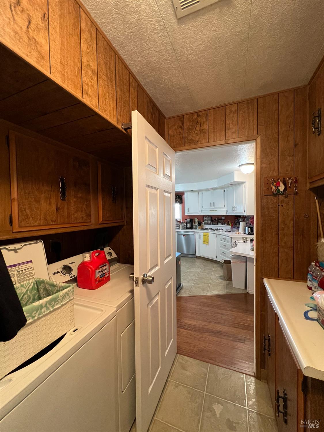 Detail Gallery Image 43 of 55 For 161 Bear Flag Rd, Sonoma,  CA 95476 - 2 Beds | 2 Baths