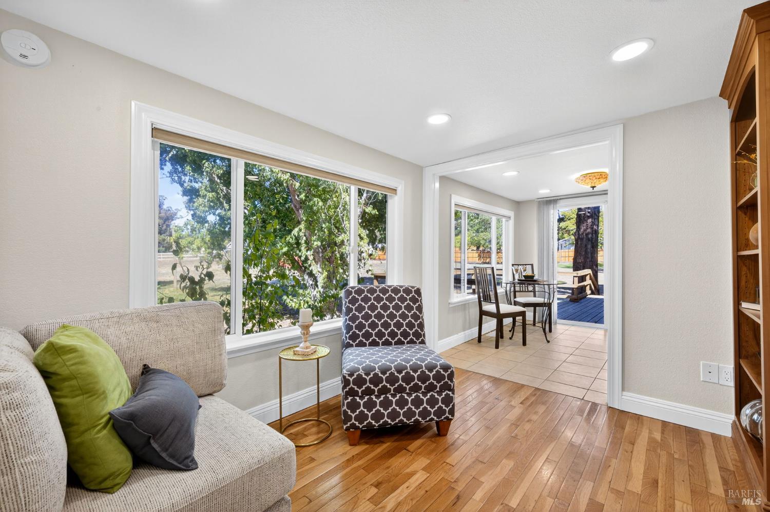 Detail Gallery Image 22 of 53 For 635 Goodwin Ave, Penngrove,  CA 94951 - 3 Beds | 2 Baths