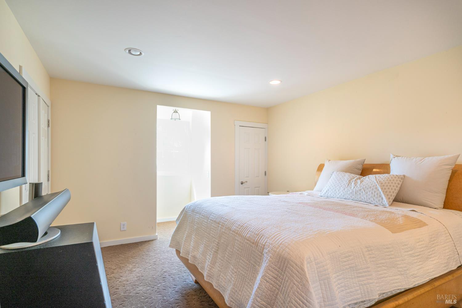 Detail Gallery Image 36 of 47 For 1846 Indian Valley Rd, Novato,  CA 94947 - 3 Beds | 2 Baths