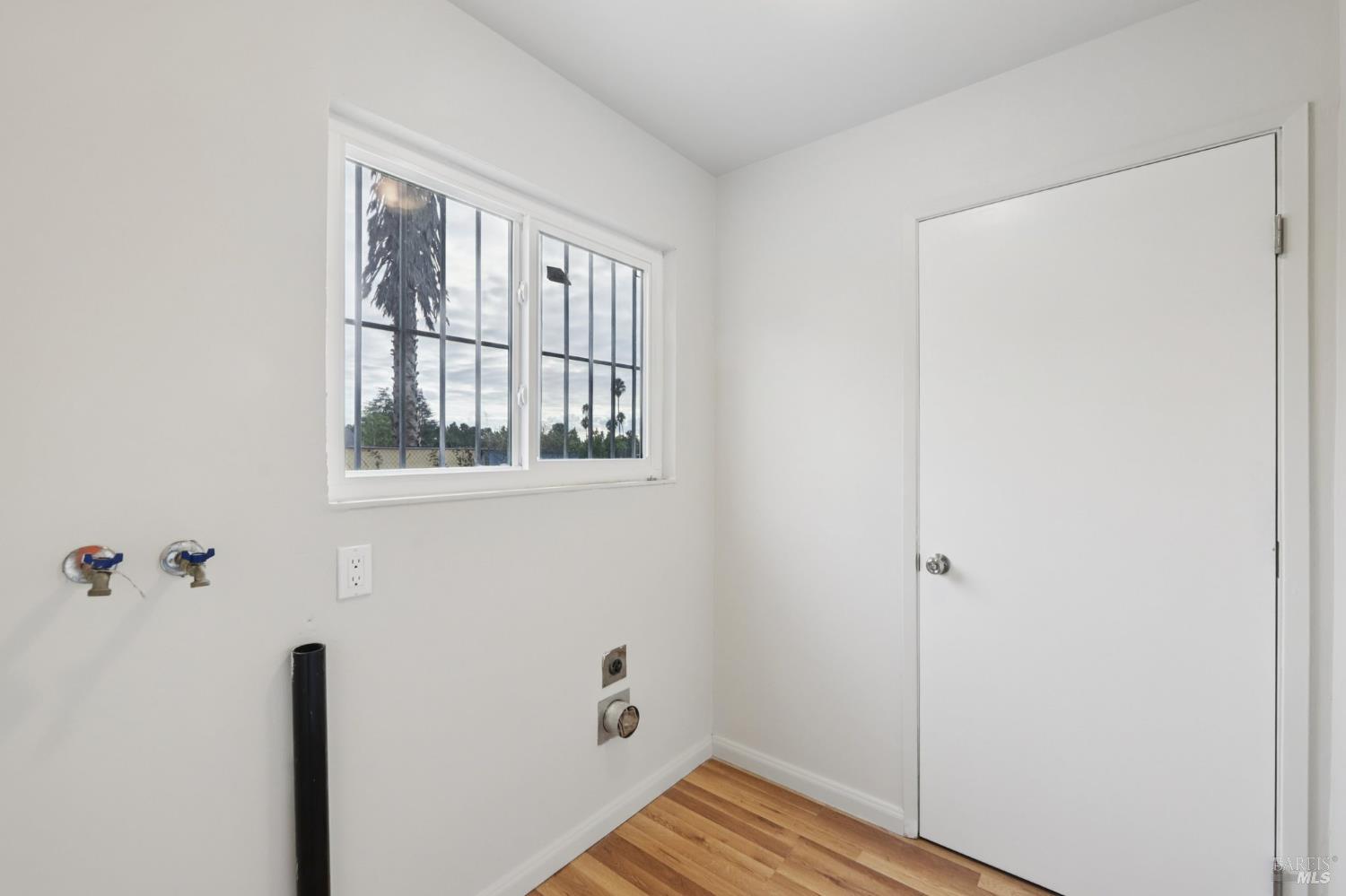 Detail Gallery Image 19 of 43 For 240 Parkview Ter, Vallejo,  CA 94589 - 3 Beds | 2/1 Baths